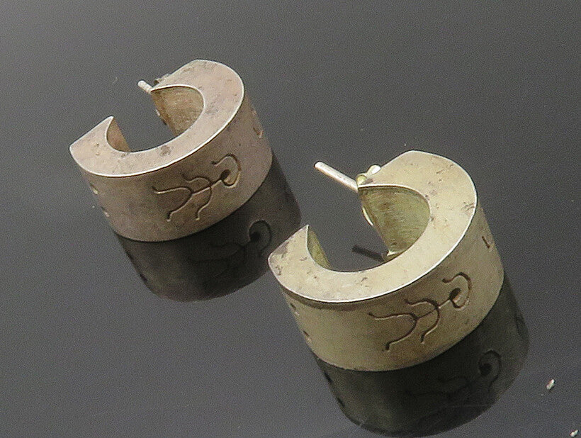 925 Sterling Silver  Vintage Etched Arrow Pattern JHoop Earrings  EG8772