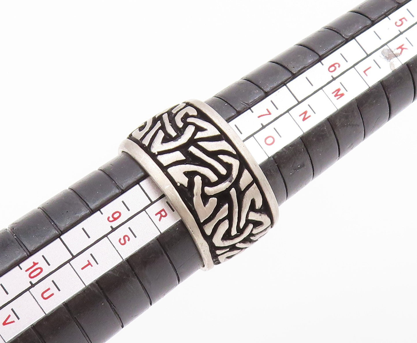 925 Sterling Silver Vintage Ring Dark Tone Celtic Knots Carved  Sz 8  RG32477