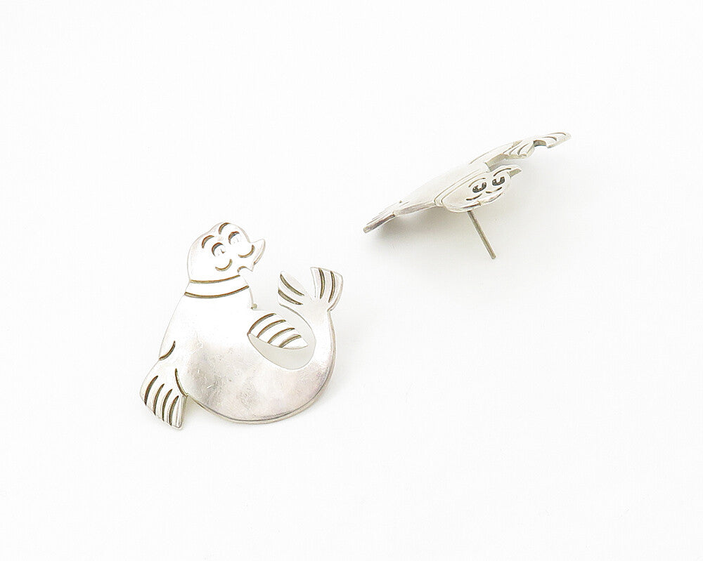 MEXICO 925 Sterling Silver  Vintage Shiny Seal Motif Drop Earrings  EG8979