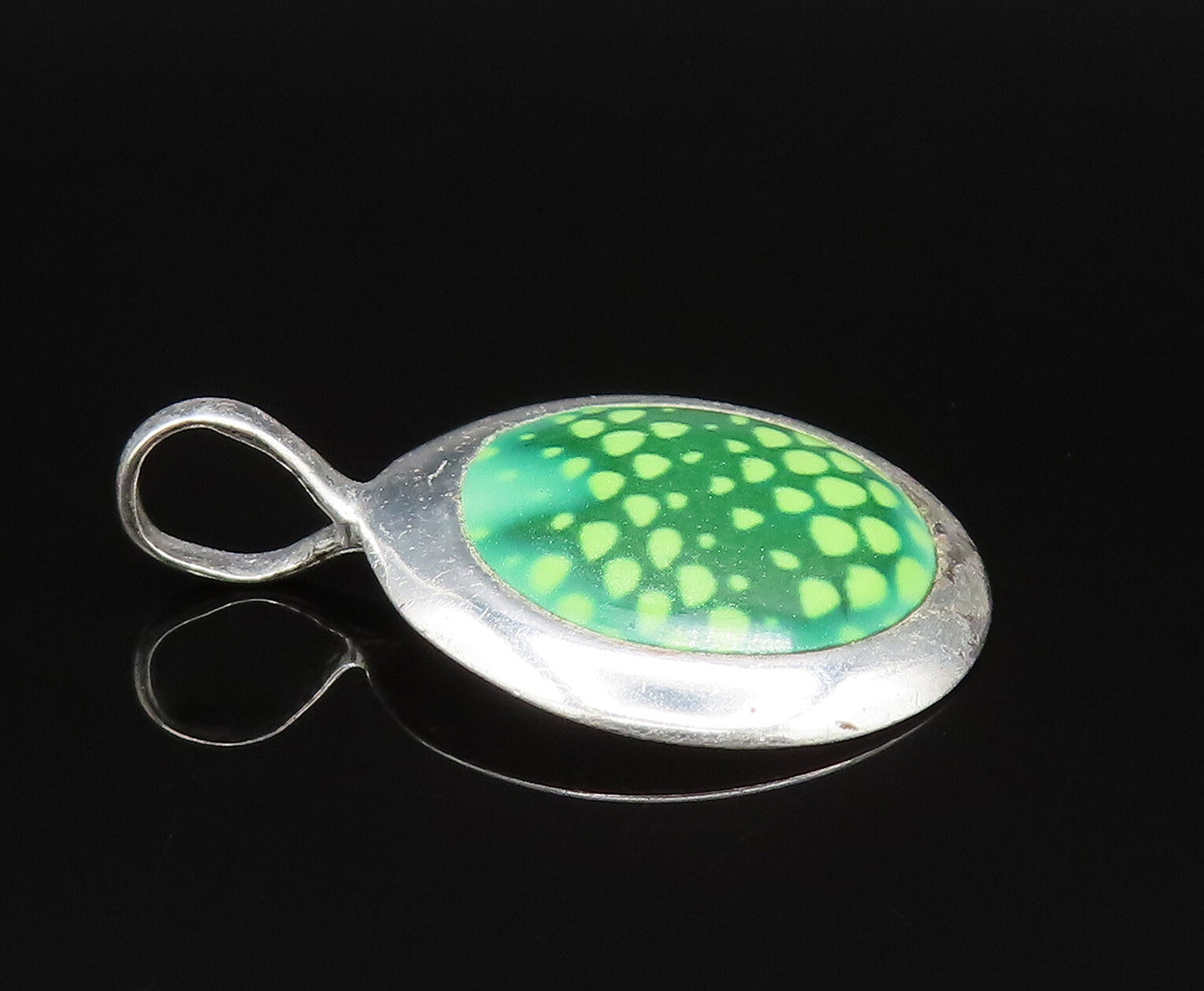 925 Sterling Silver  Vintage Green Enamel Polished Round Pendant  PT20913