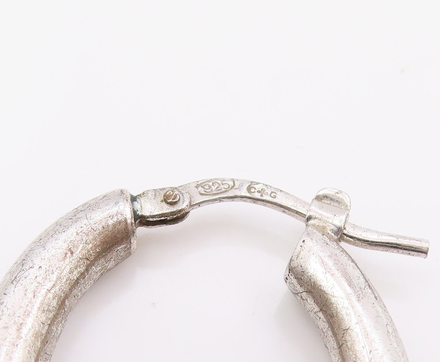 925 Sterling Silver Vintage Earrings Minimalist Open Love Heart Hoops  EG13970