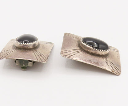 BB NAVAJO 925 Silver  Vintage Etched Lines Onyx Clip Back Earrings  EG12347