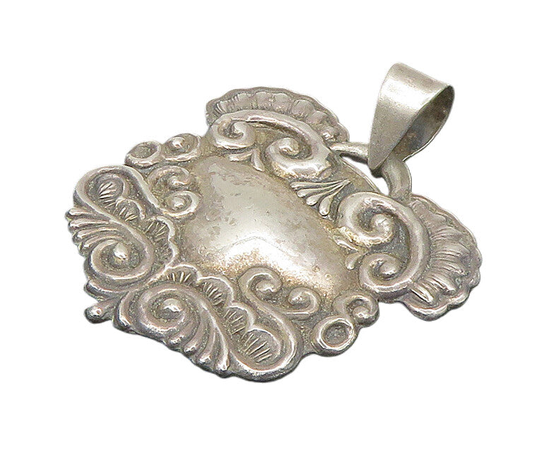 925 Sterling Silver  Vintage Pretzel Swirl Detail Drop Pendant  PT14421