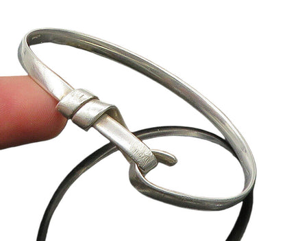 GAETAN 925 Sterling Silver  Vintage Shiny Loop Hook Bangle Bracelet  BT8885