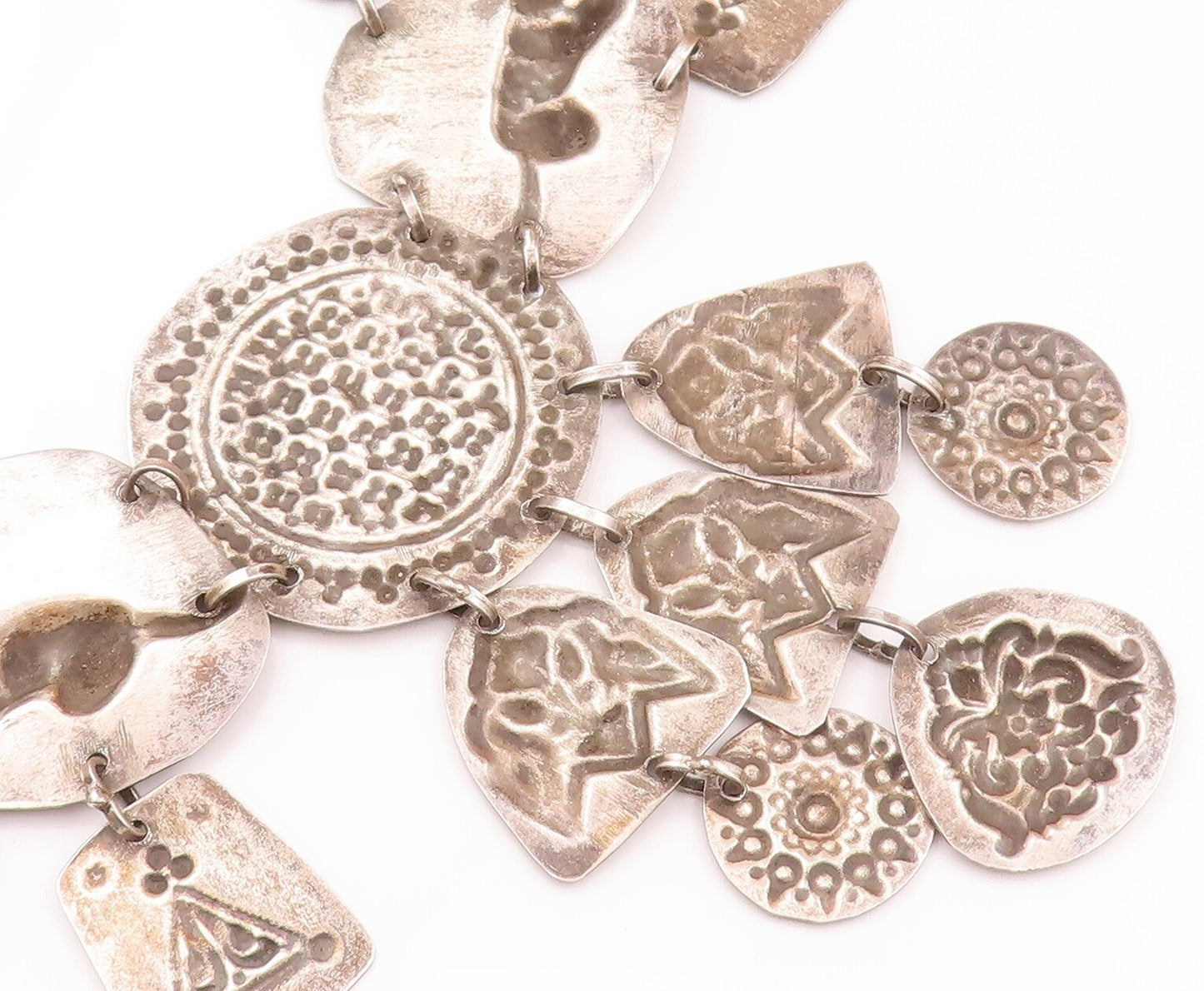 Solid Silver Vintage Necklace Swirly Floral & Animal Carved Linked NE4278