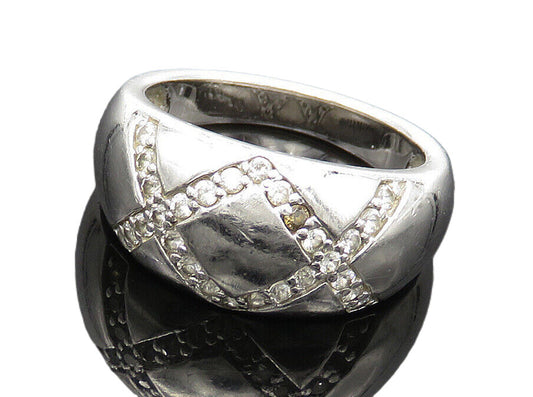 925 Sterling Silver  Shiny White Topaz X Detail Tapered Band Ring Sz 7 RG17104