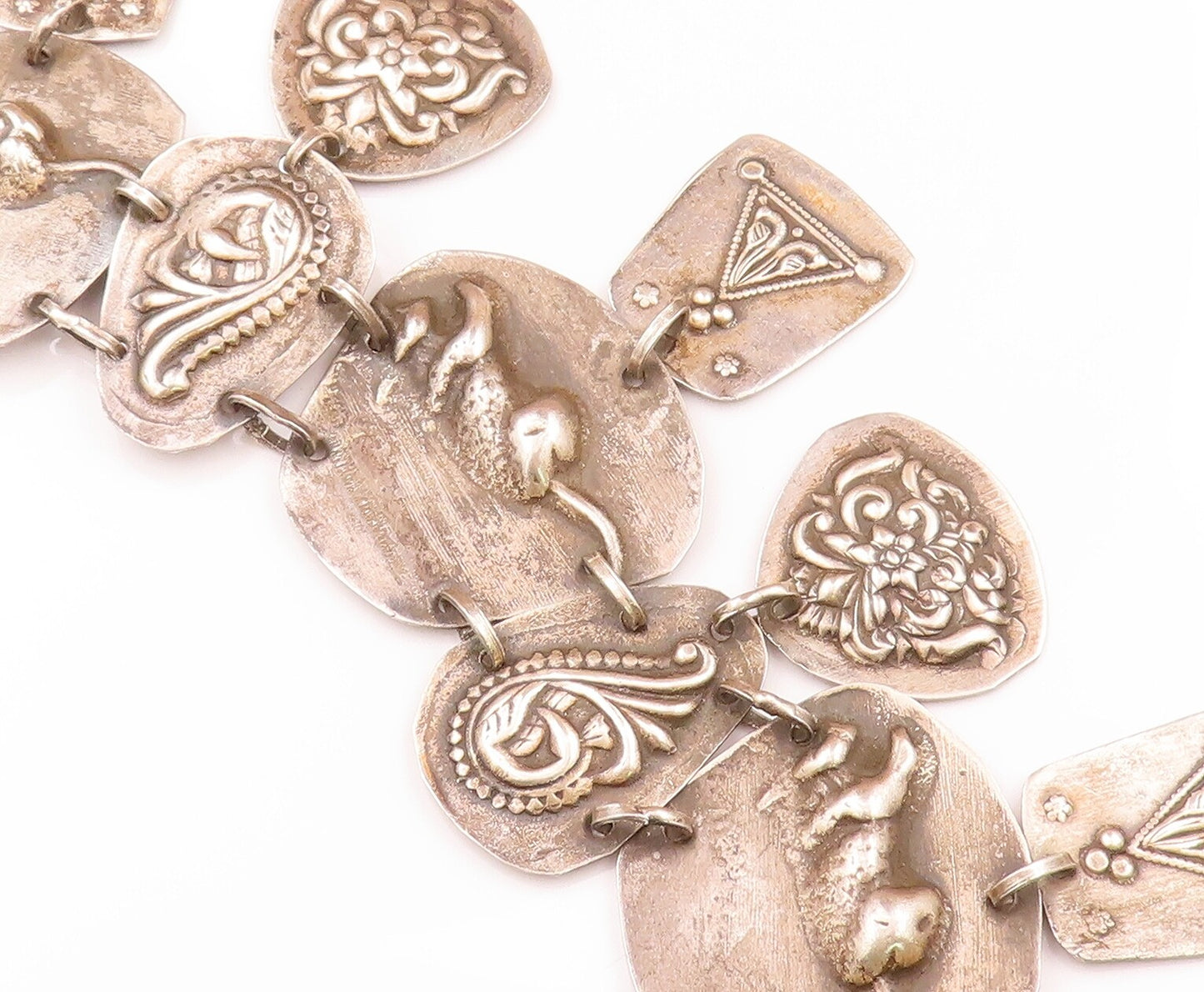 Solid Silver Vintage Necklace Swirly Floral & Animal Carved Linked NE4278