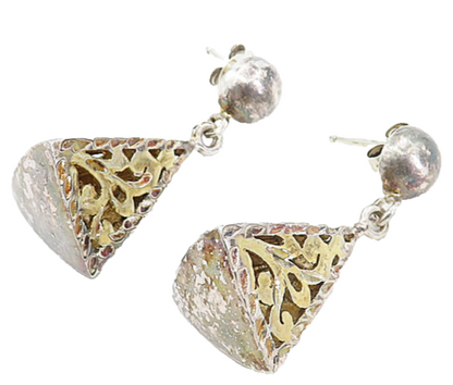 925 Sterling Silver  Vintage Diamond Cut Floral Pyramid Drop Earrings  EG4207