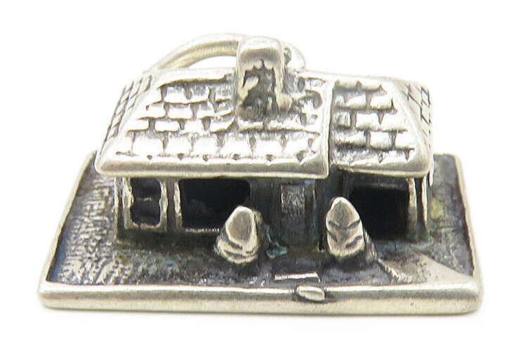 925 Sterling Silver  Vintage Petite Dark Tone House & Lawn Pendant  PT8731