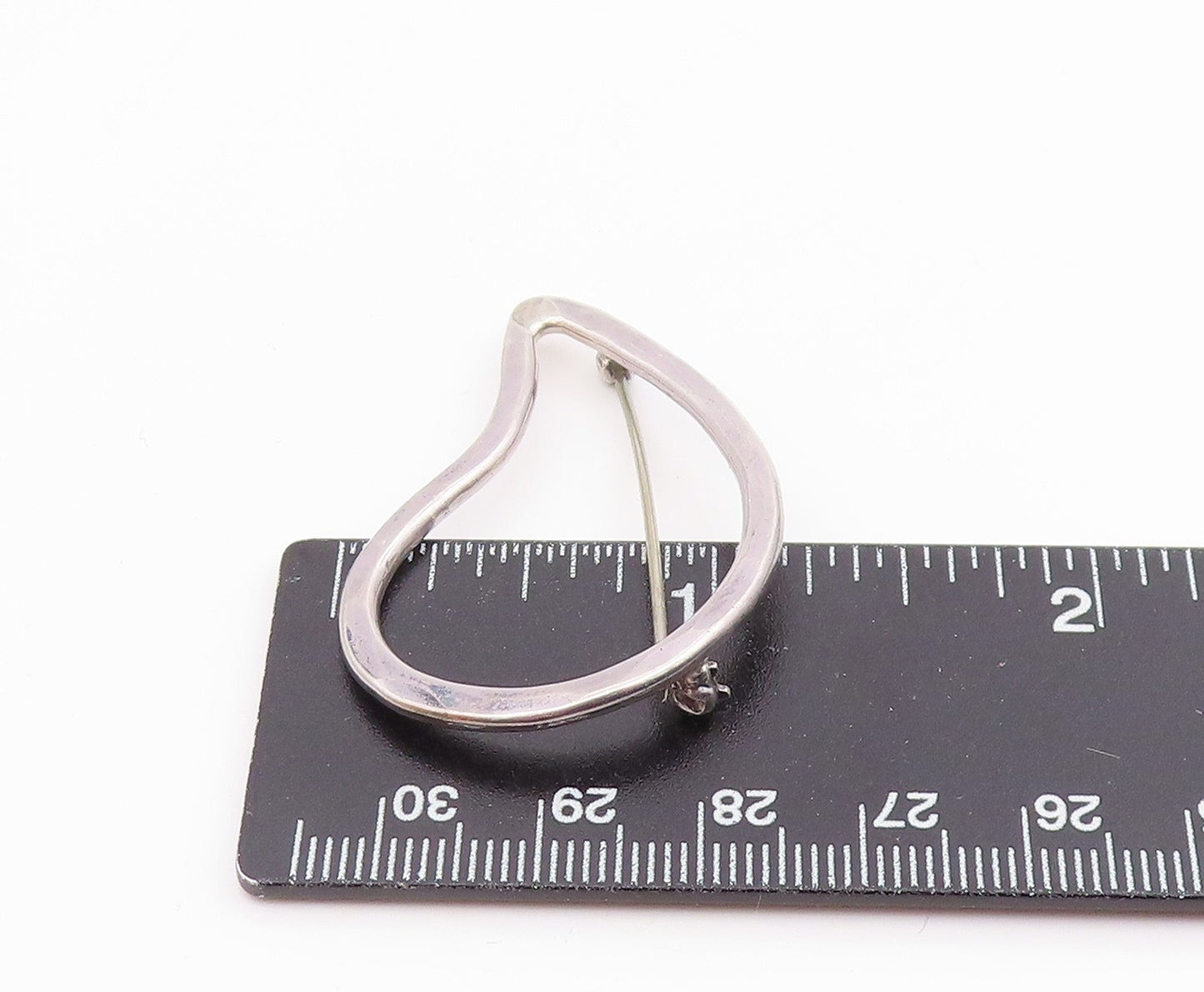 BECKERHOFF 925 Silver Vintage Minimalist Hammered Outline Brooch Pin  BP9788