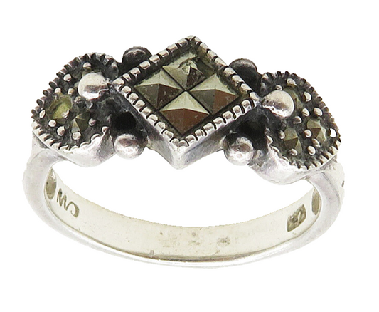 925 Sterling Silver  Vintage Sparkling Marcasite Band Ring Sz 7  RG15727