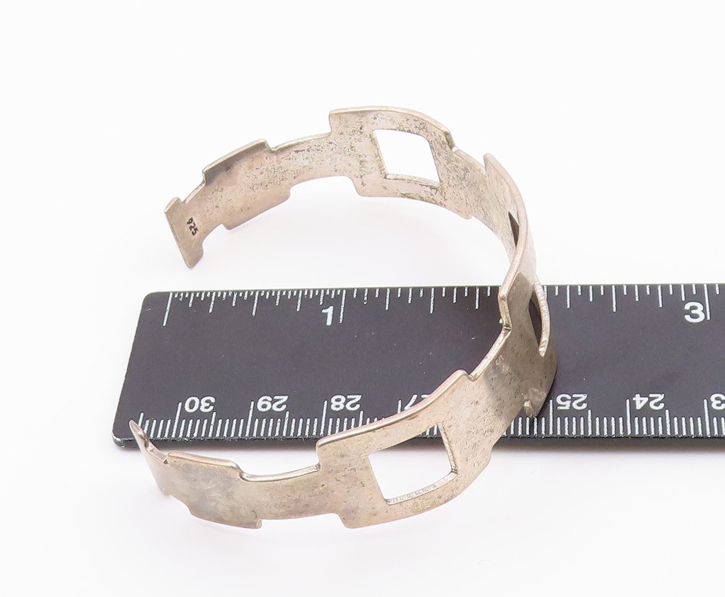 925 Sterling Silver  Vintage Graduated Open Rectangle Cuff Bracelet  BT9380