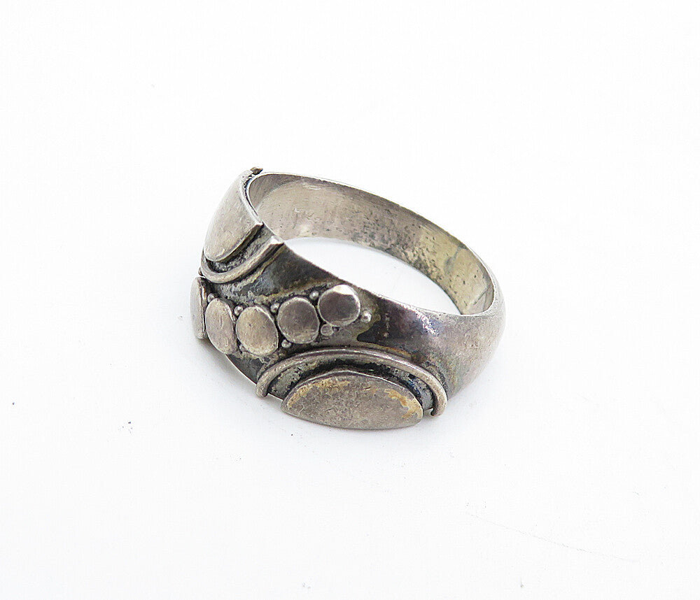 925 Sterling Silver  Vintage Dark Tone Circle Patterned Band Ring Sz 6  RG5138