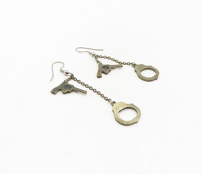 925 Sterling Silver  Vintage Dark Tone Gun & Handcuffs Dangle Earrings  EG4713