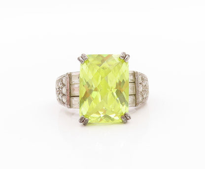 925 Sterling Silver Vintage Ring Green CZ & White Topaz Band  Sz 8  RG33369