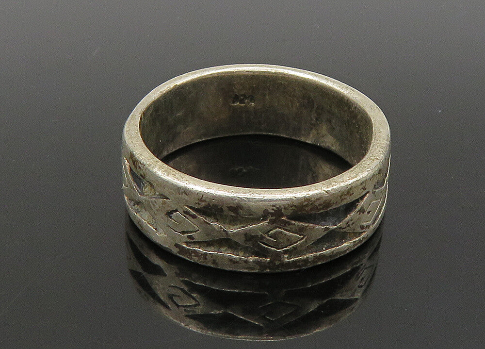 925 Sterling Silver  Vintage Shiny Oxidized Pattern Band Ring Sz 7  RG21836
