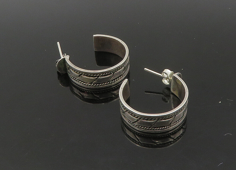 925 Sterling Silver  Vintage Shiny Patterned Twist Hoop Earrings  EG11188