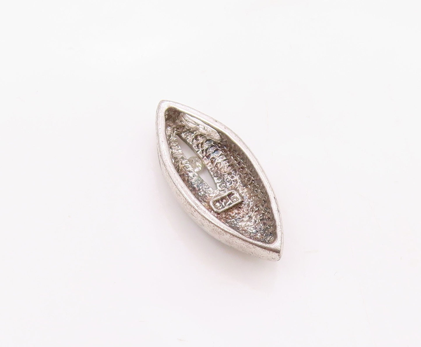 925 Sterling Silver  Vintage Genuine Diamond Pointed Oval Pendant  PT11943