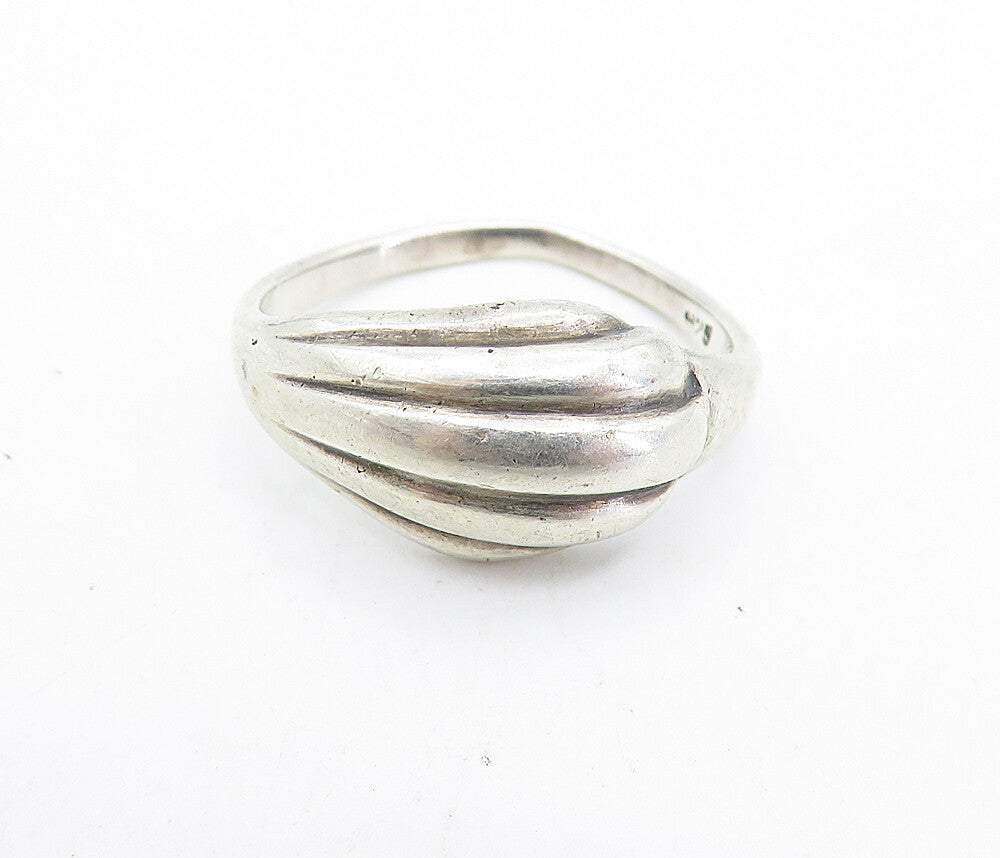 925 Sterling Silver  Vintage Fluted Scalloped Dome Band Ring Sz 8  RG7095