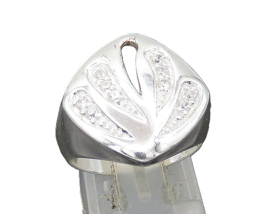 925 Sterling Silver  Vintage Topaz Cutout Detail Shiny Band Ring Sz 7  RG21293