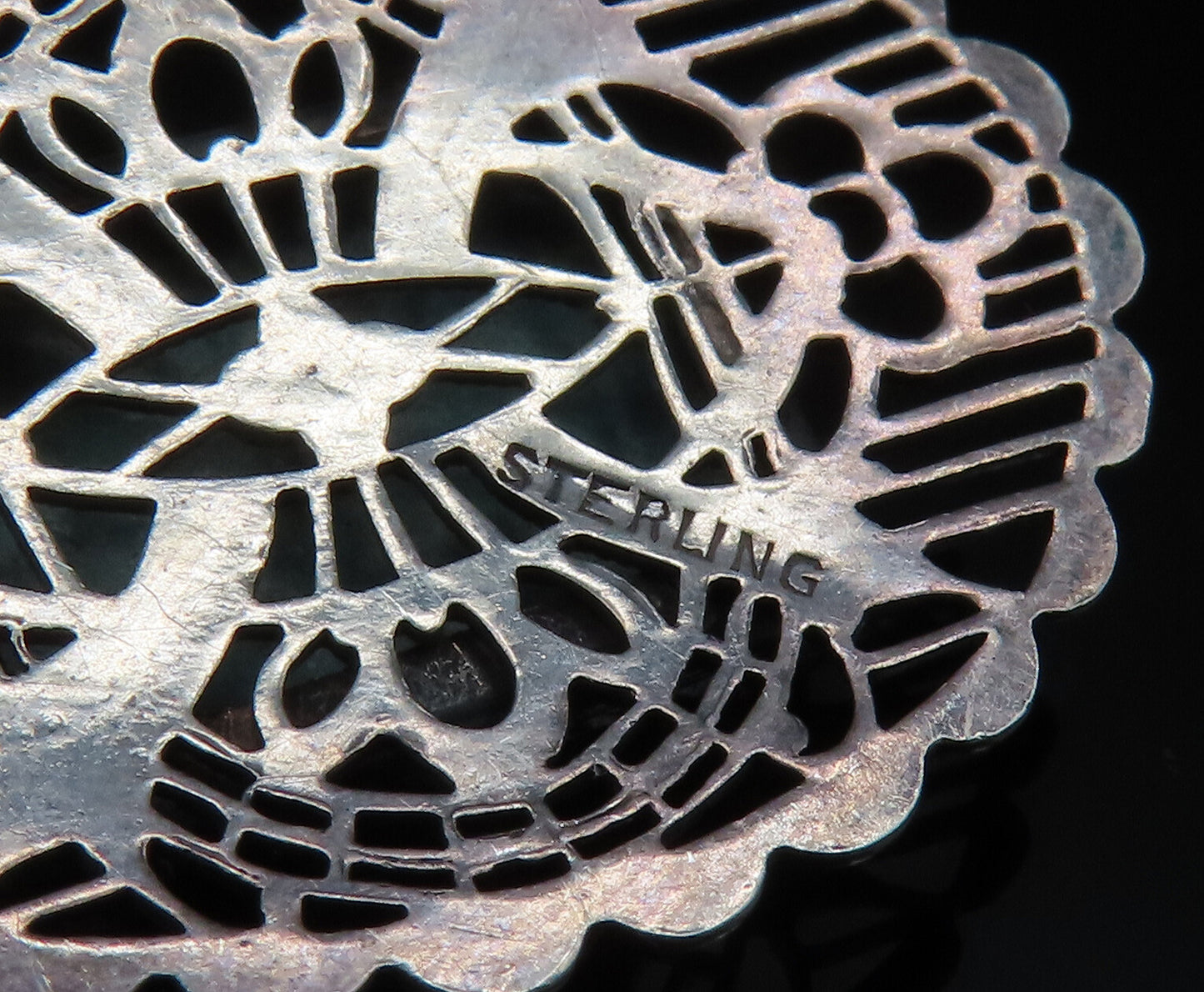 925 Sterling Silver  Vintage Unique Infinite Floral Web Pendant  PT20721
