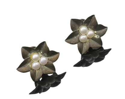 925 Silver  Vintage Freshwater Pearls Flower Motif Non Pierce Earrings  EG9475