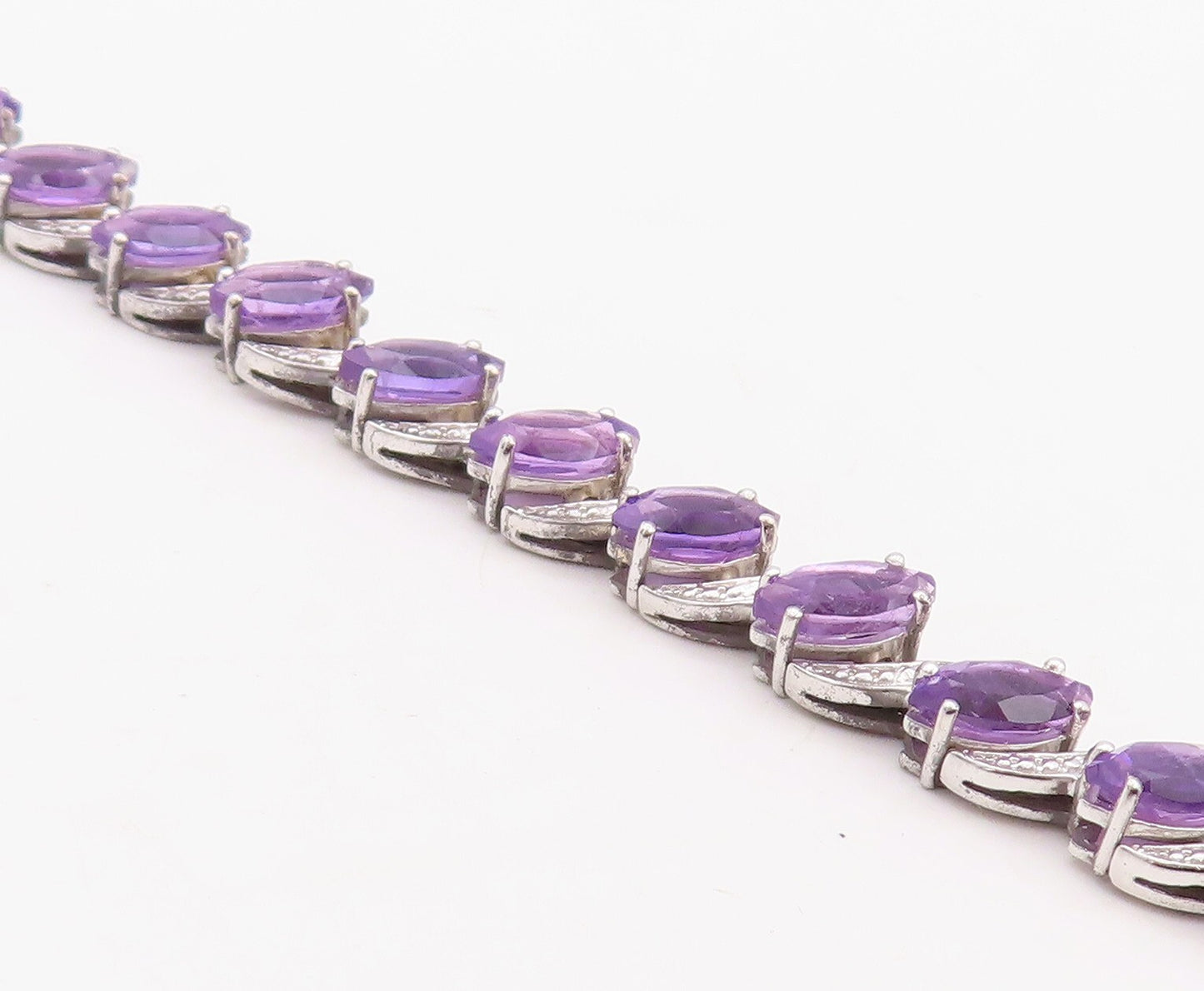 925 Sterling Silver Vintage Bracelet Swirly Carved Oval Cut Amethyst  BT10871
