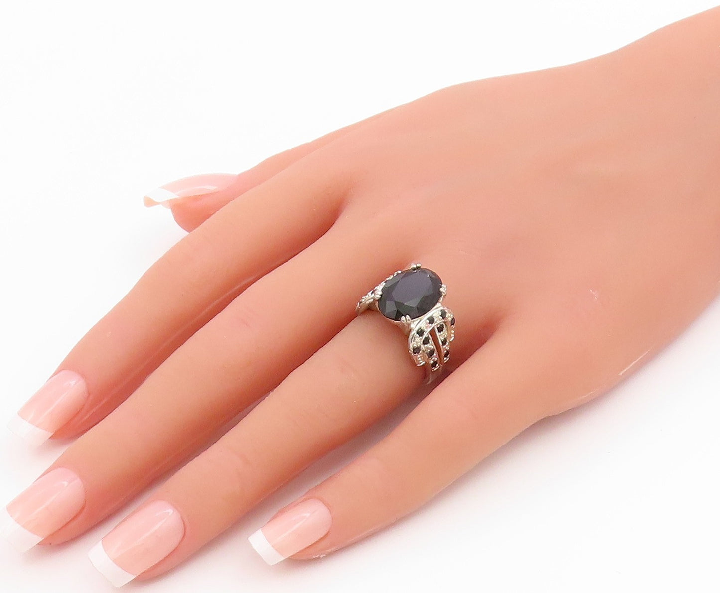 925 Sterling Silver Vintage Ring Black Sapphire Statement Band  Sz 6  RG35555