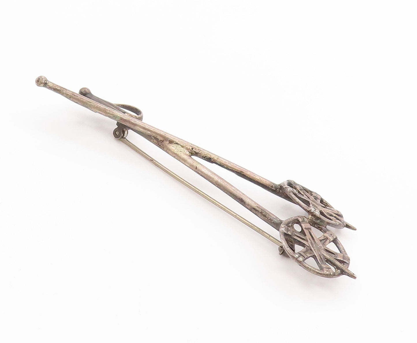 925 Sterling Silver Vintage Brooch Dark Tone Crossed Skis of Yesteryear  BP11830