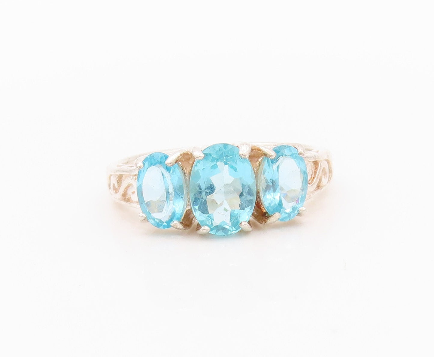 925 Sterling Silver Vintage Ring Oval Cut 3 Blue Topaz Swirls Cut  SZ 6  RG32163
