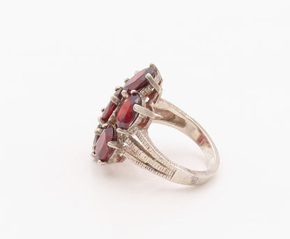 925 Sterling Silver Vintage Ring Elegant Garnet Floral Cluster  Sz 7  RG36352