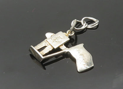 925 Sterling Silver  Vintage Shiny Astronaut On The Moon Pendant  PT16518