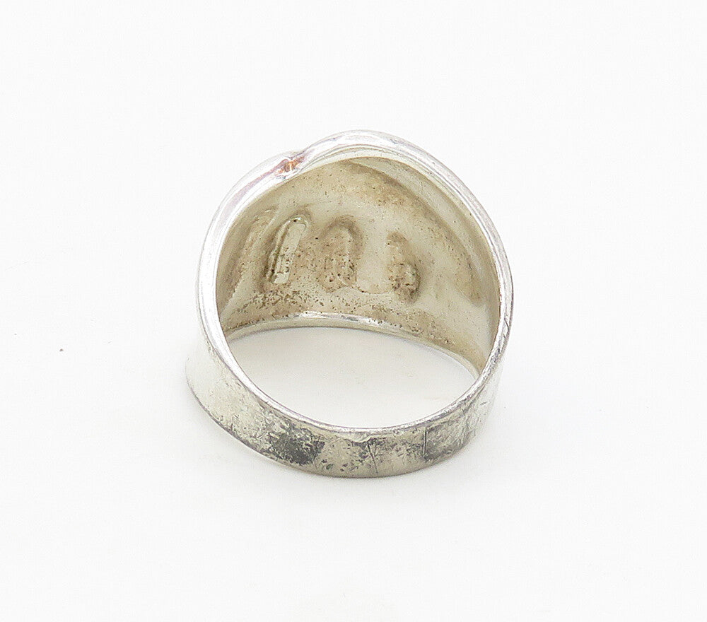 925 Sterling Silver  Shiny Polished Embossed Detail Band Ring Sz 7.5  RG16879