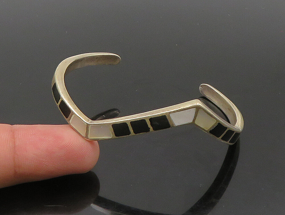 SOUTHWESTERN 925 Silver Vintage Mother Of Pearl & Onyx Cuff Bracelet BT9293