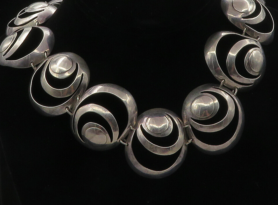 925 Sterling Silver  Vintage Shiny Cutout Dome Link Chain Necklace  NE1873