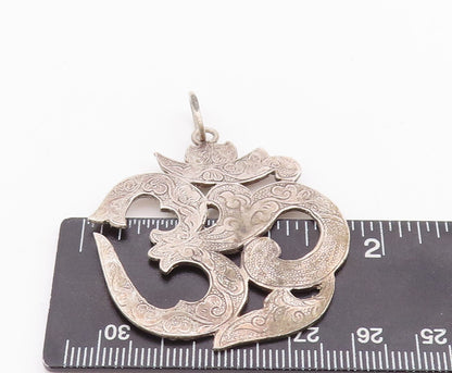 925 Sterling Silver Vintage Pendant Cutout Carved Religious Symbol OM  PT23384