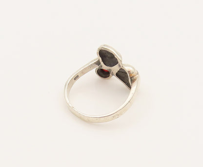 925 Sterling Silver  Vintage Bypassing Leaf Motif Garnet Ring Sz 6.5  RG26331