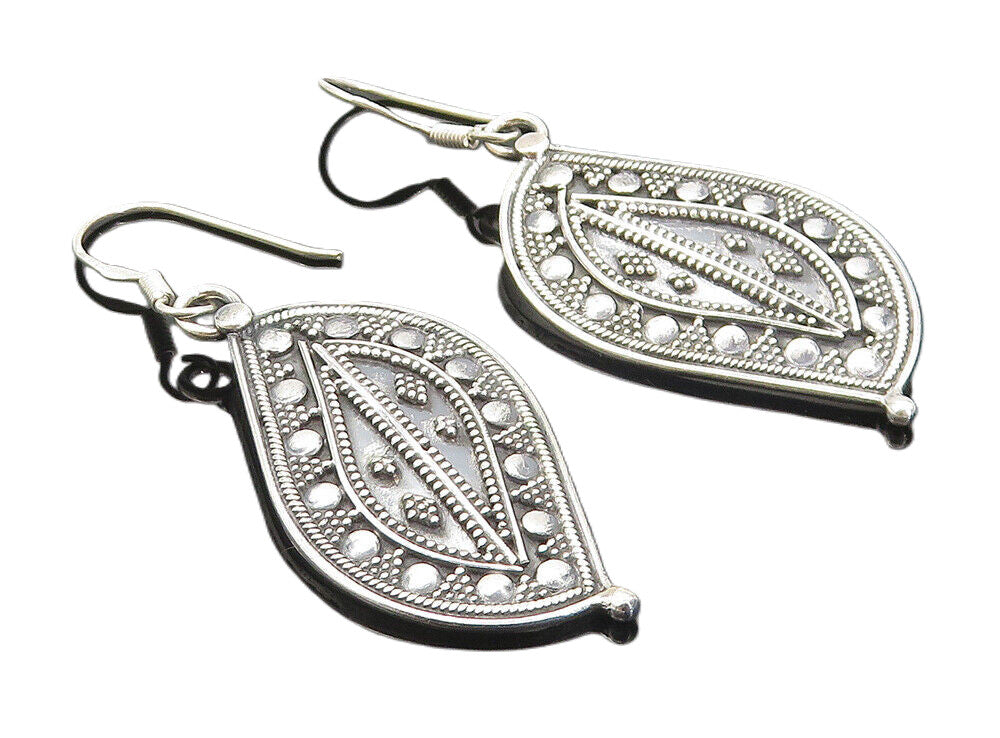 925 Sterling Silver  Vintage Shiny Oxidized Pattern Dangle Earrings  EG3035