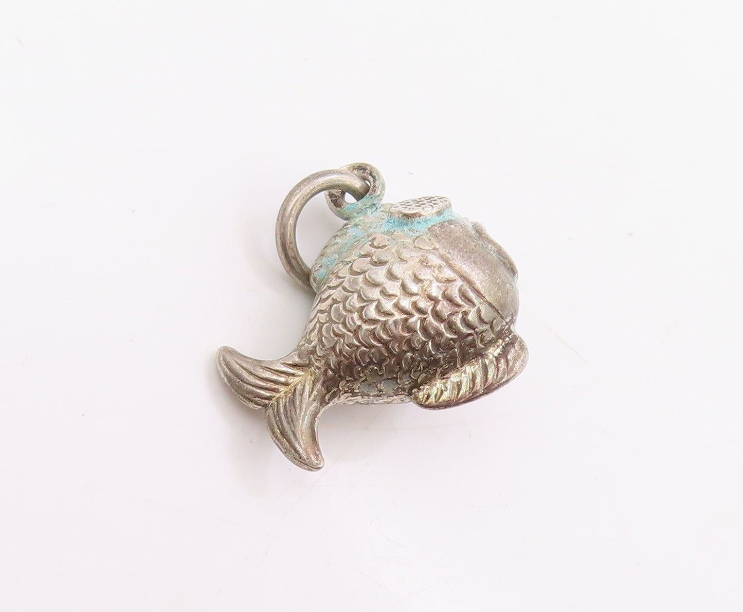 925 Sterling Silver Vintage Pendant Etched Nautical Lucky Koi Fish Charm PT25750