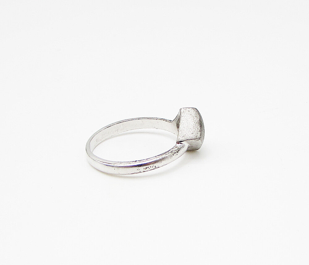 925 Sterling Silver  Vintage Slanted Square Band Ring Sz 8  RG2998