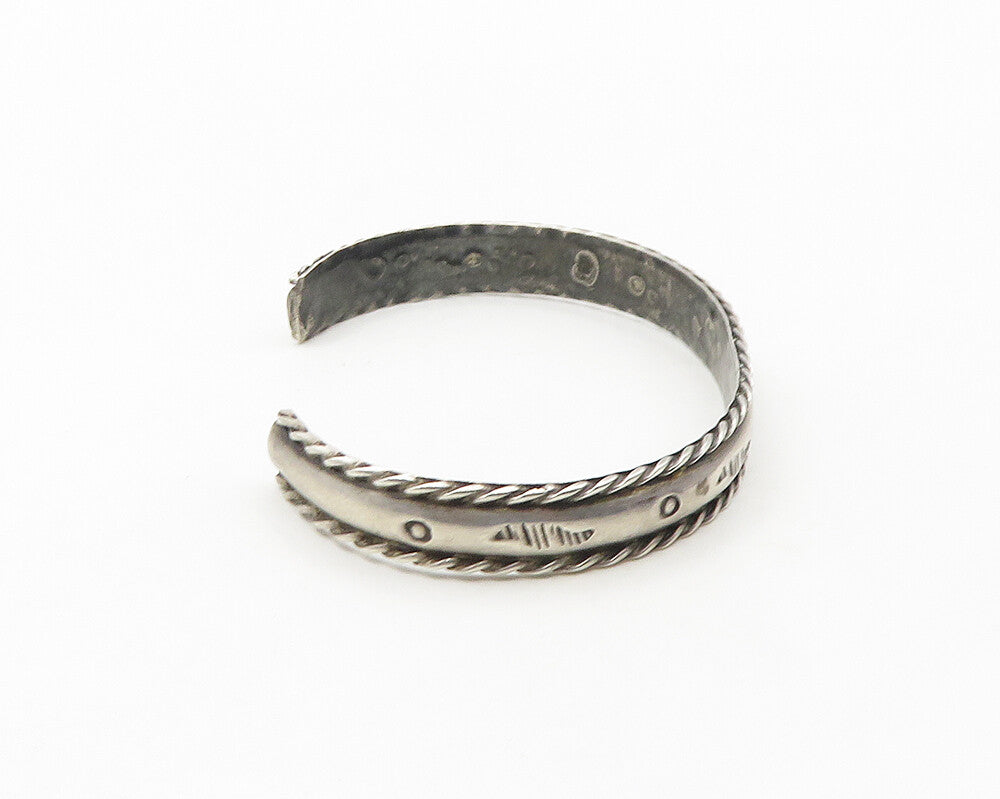 SOUTHWESTERN 925 Silver Vintage Etched Pattern Twist Cuff Bracelet BT7136