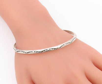 NAVAJO 925 Sterling Silver Vintage Etched Pattern Shiny Bangle Bracelet BT8214
