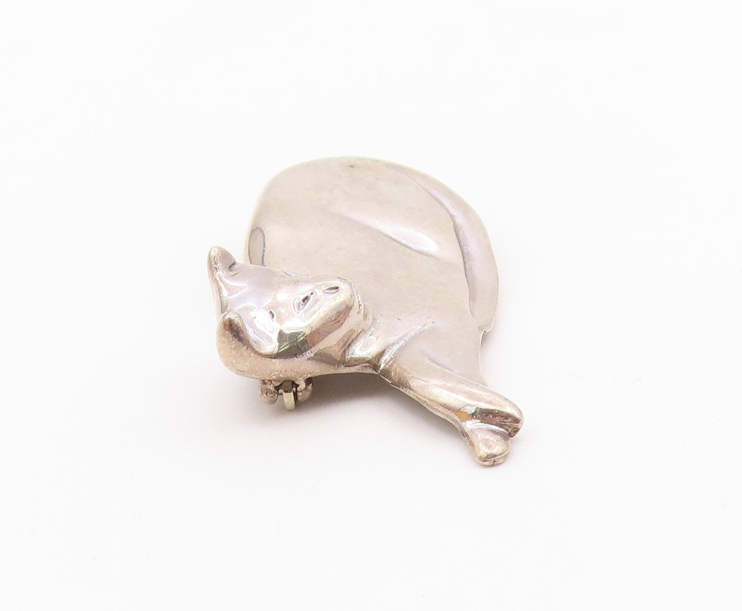 ROGER NICHOLS 925 Silver  Vintage Polished Laying Cat Brooch Pin  BP9860