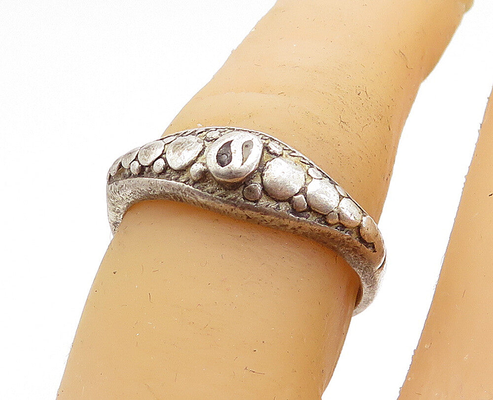 925 Sterling Silver  Vintage Thin Circle Pattern Band Ring Sz 6.5  RG3724