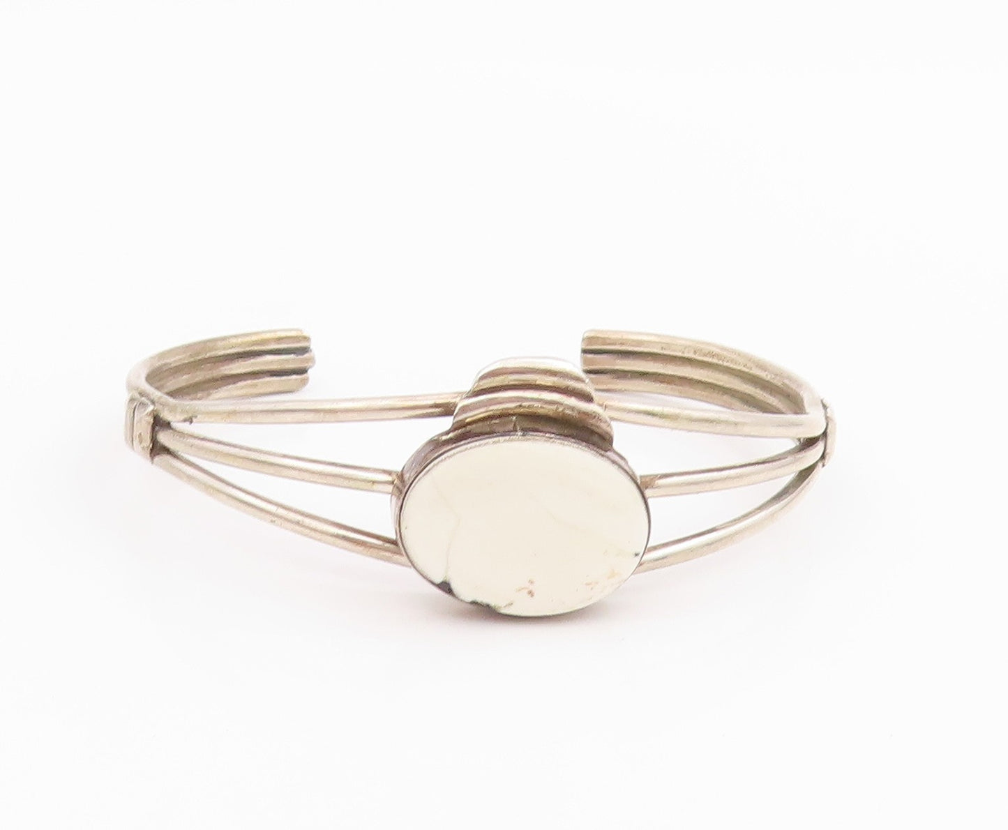 925 Sterling Silver Vintage Bracelet NAVAJO Oval White Turquoise Cuff  BT11650
