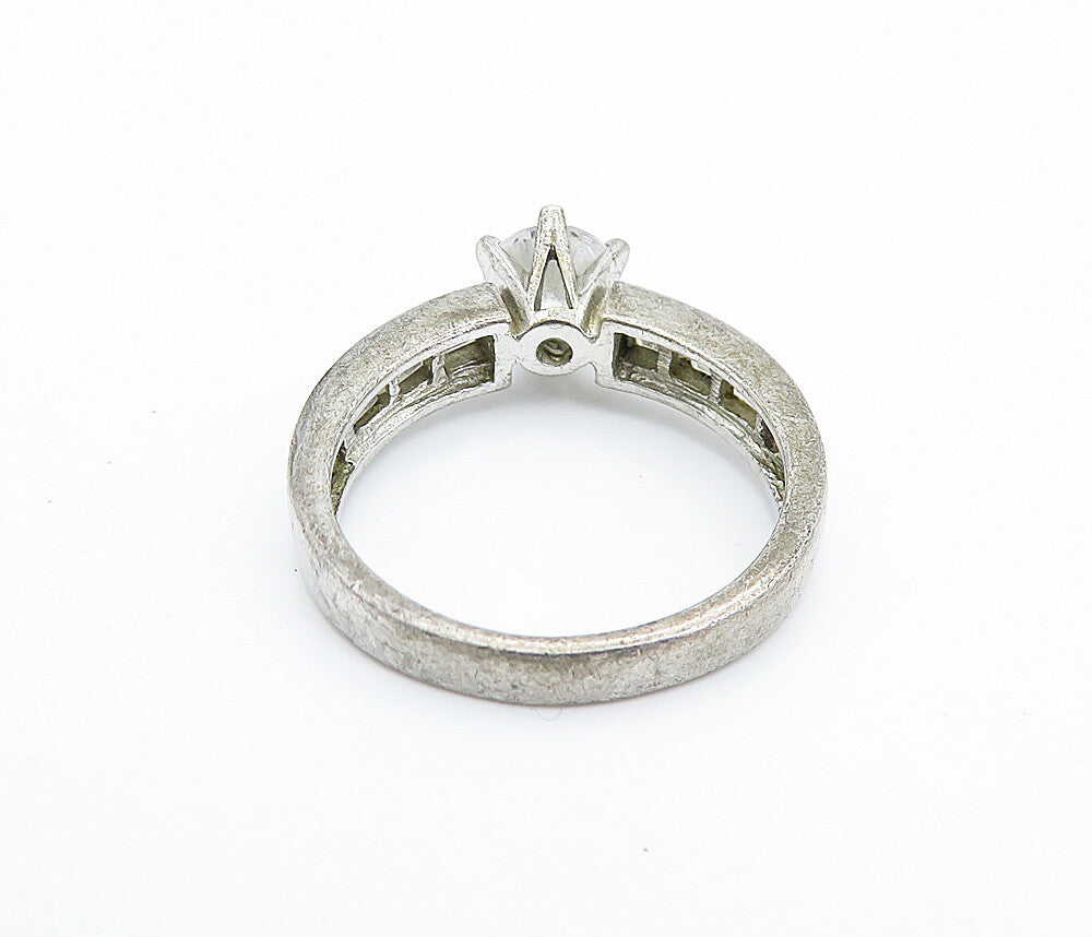 925 Sterling Silver  Vintage Cubic Zirconia Solitaire Accent Ring Sz 8  RG7212