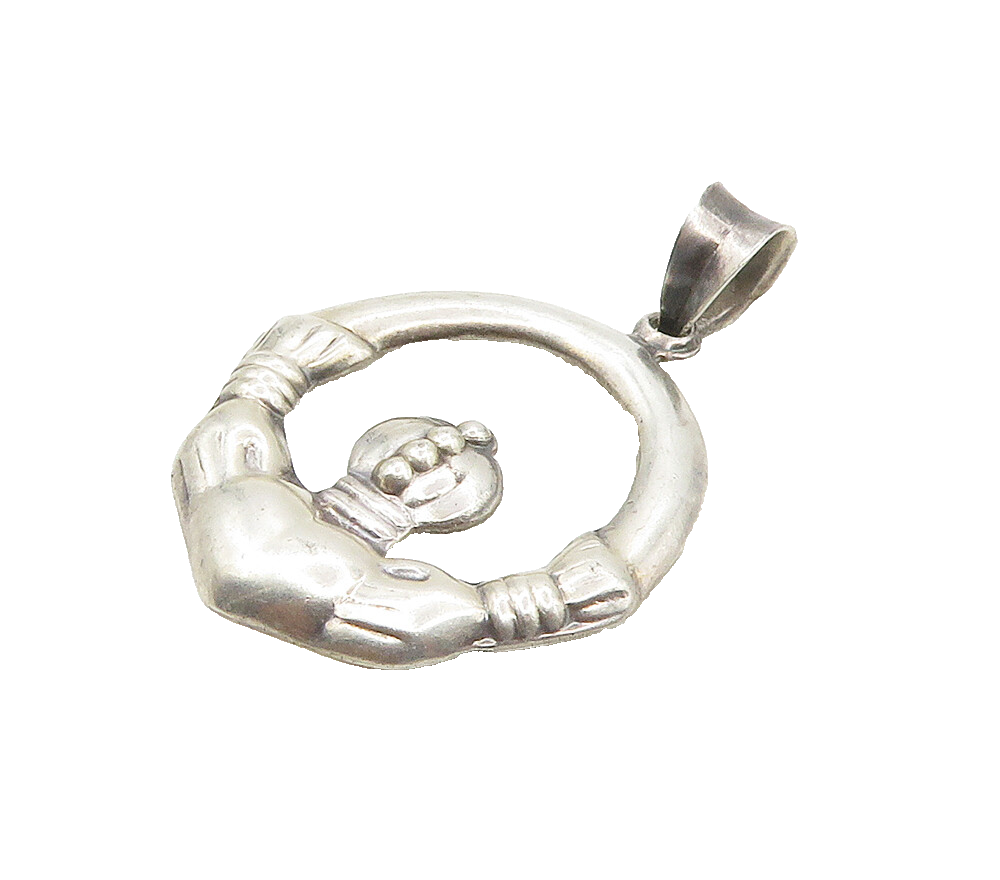 925 Sterling Silver  Vintage Shiny Traditional Claddagh Pendant  PT12132
