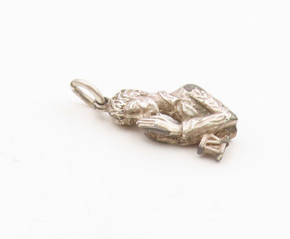 925 Sterling Silver  Vintage Petite Praying Man Drop Pendant  PT16520
