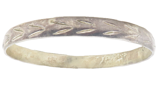 MEXICO 925 Sterling Silver  Vintage Arrow Etched Bangle Bracelet  BT4770