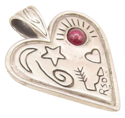 925 Sterling Silver Vintage Pendant Garnet Heart Etched Stars Moon  PT22557
